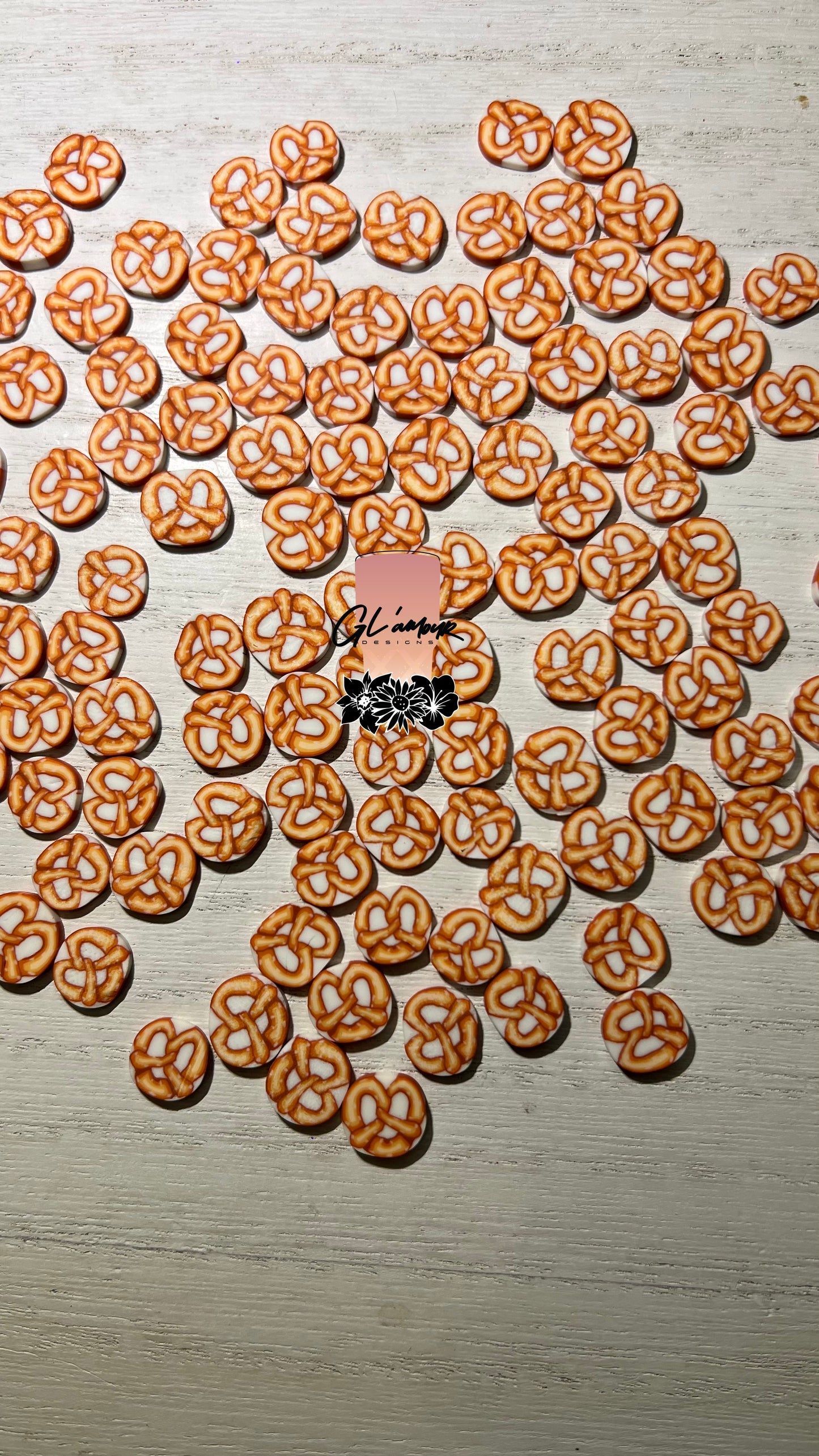 Pretzel Polymer Slices - 10mm Large