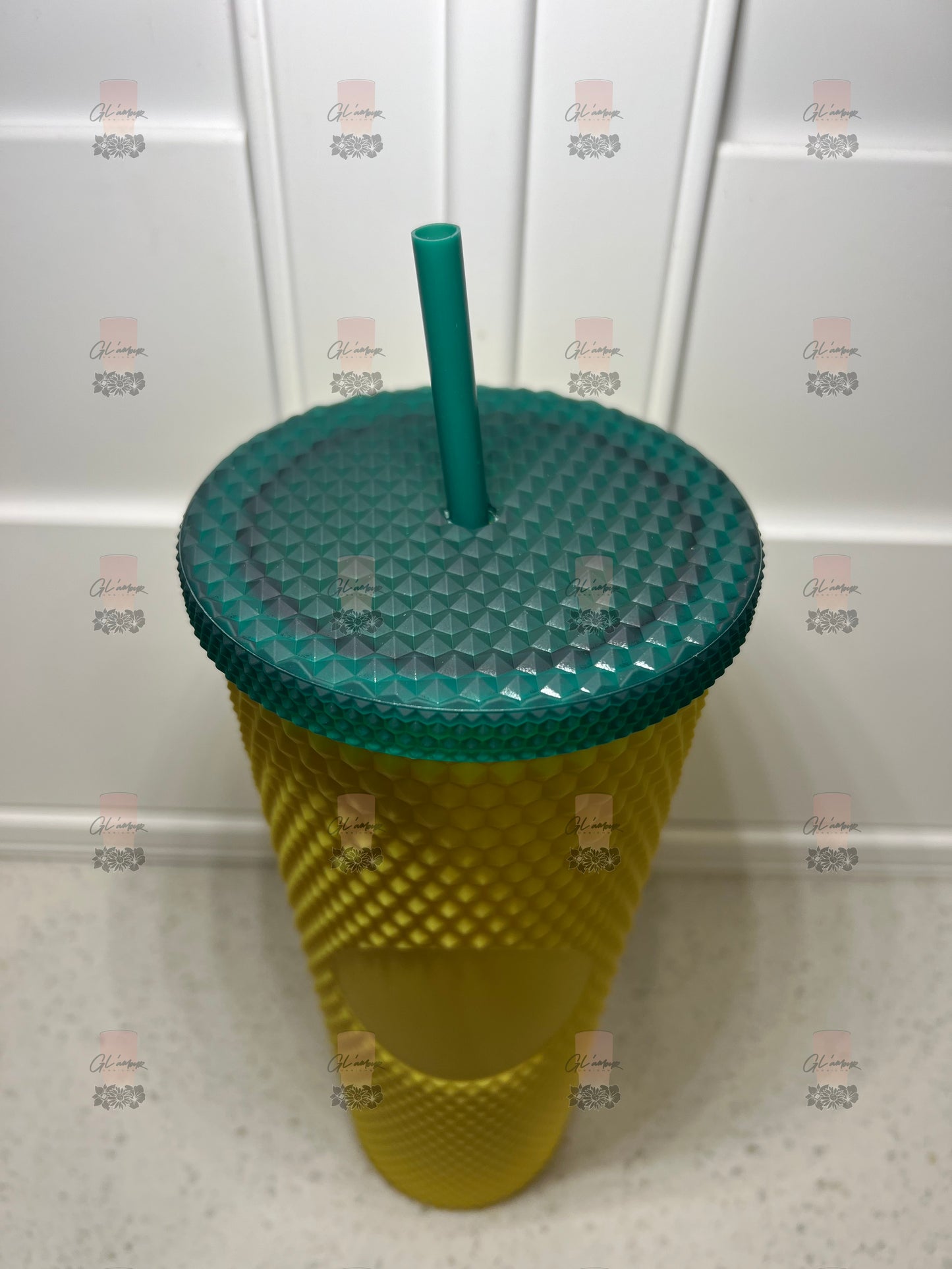 Matte Pineapple 24 oz
