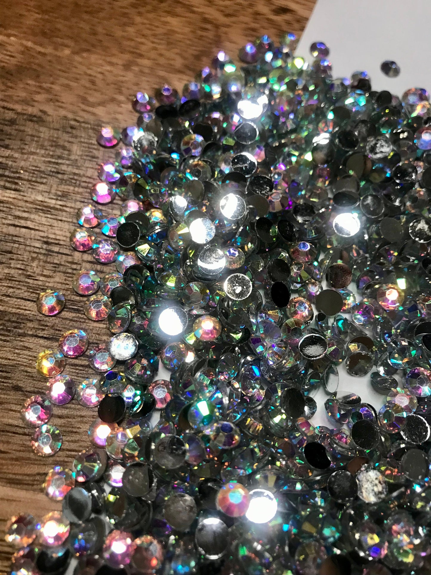White Flat Back Resin Rhinestones - 1000 pcs